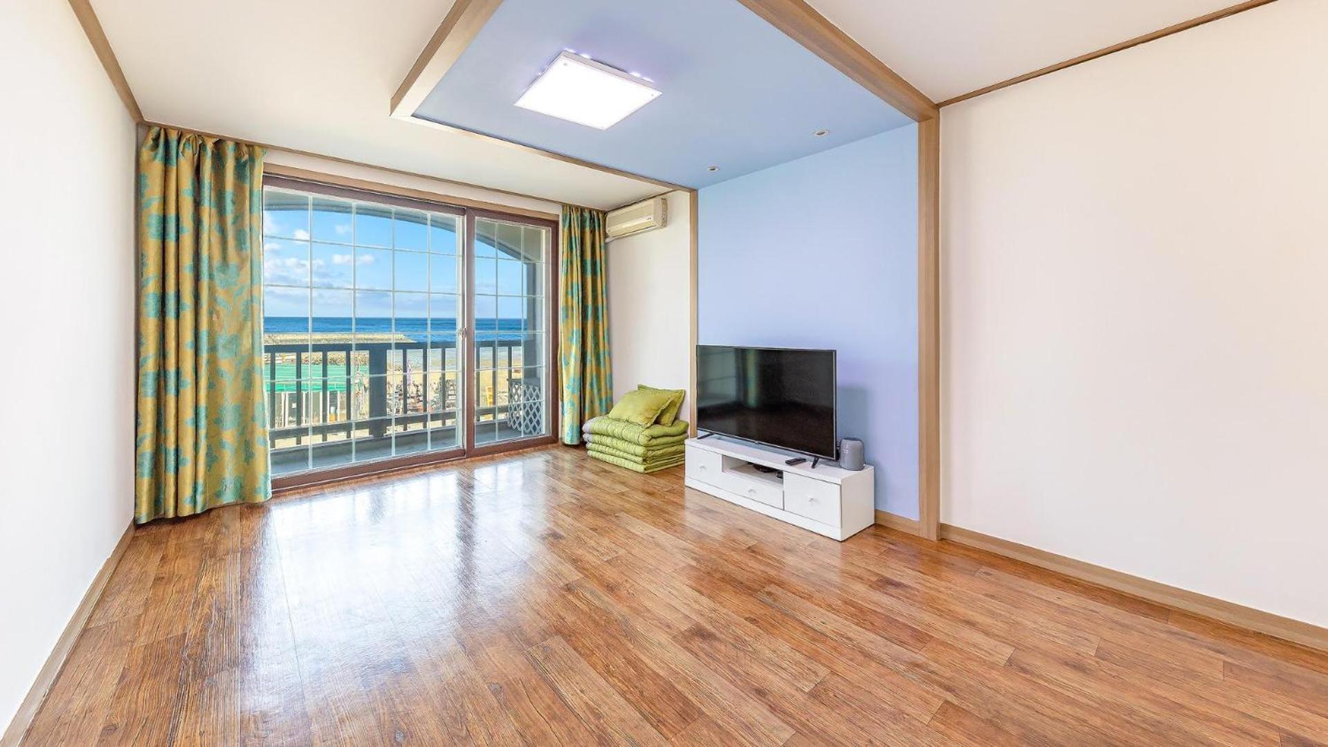 Taean Hagampo Rendezvous Pension Room photo